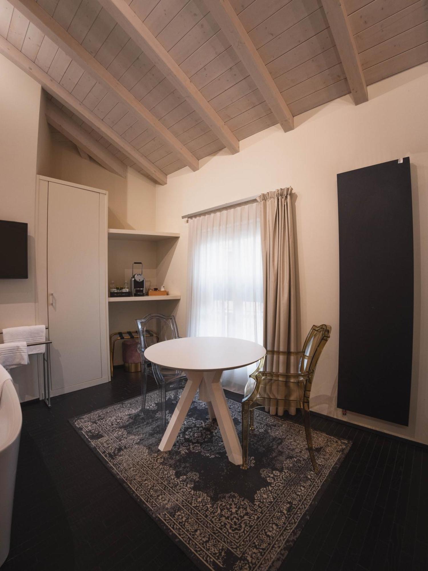 Palazzo Gozzi Bed & Beauty Parma Exterior foto