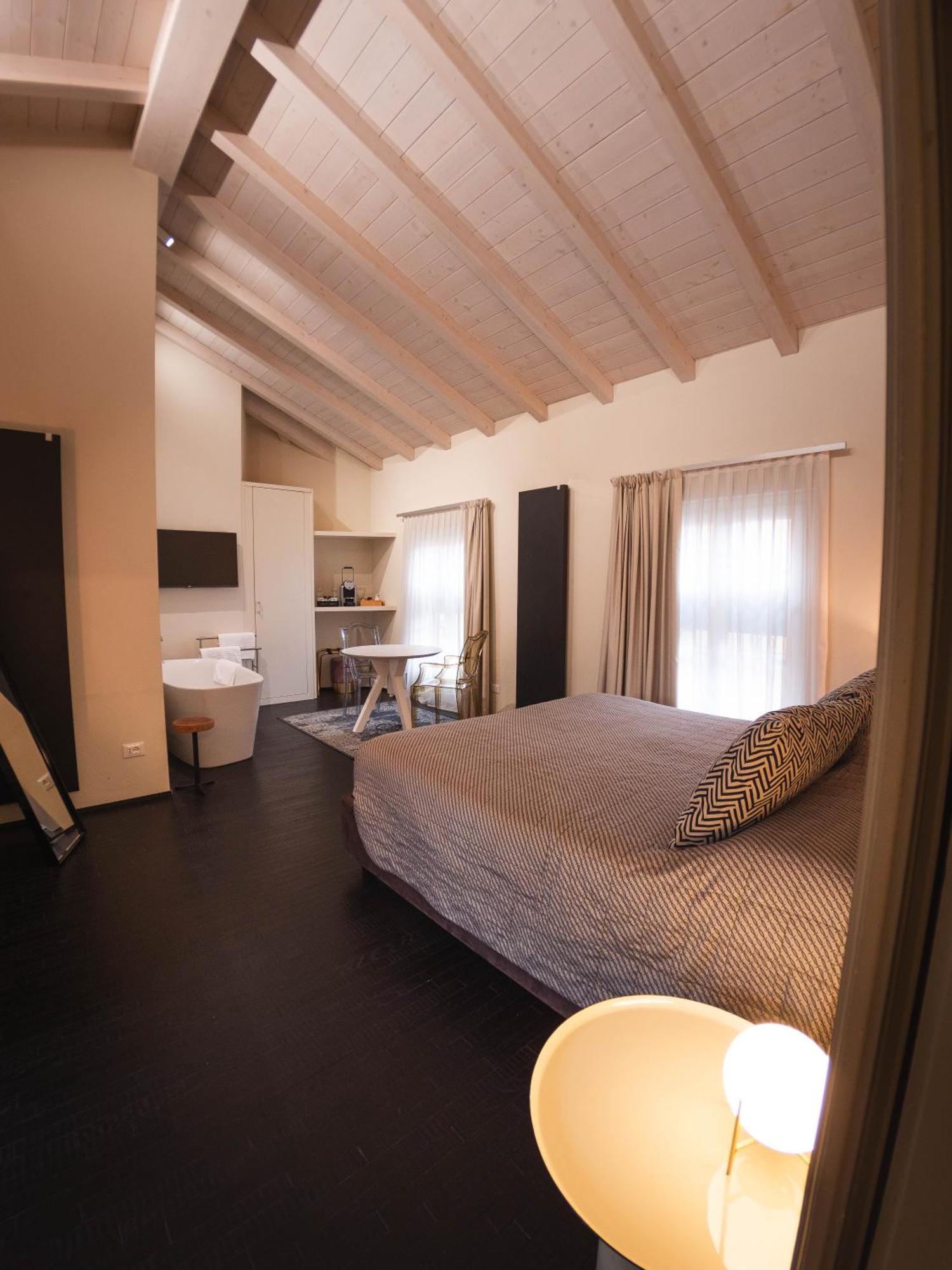 Palazzo Gozzi Bed & Beauty Parma Exterior foto